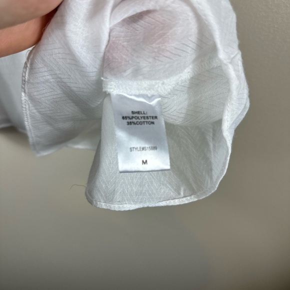 Mustard seed white medium p2p 23-1/2 length 26-1/2 balloon sleeves like new - Picture 5 of 8